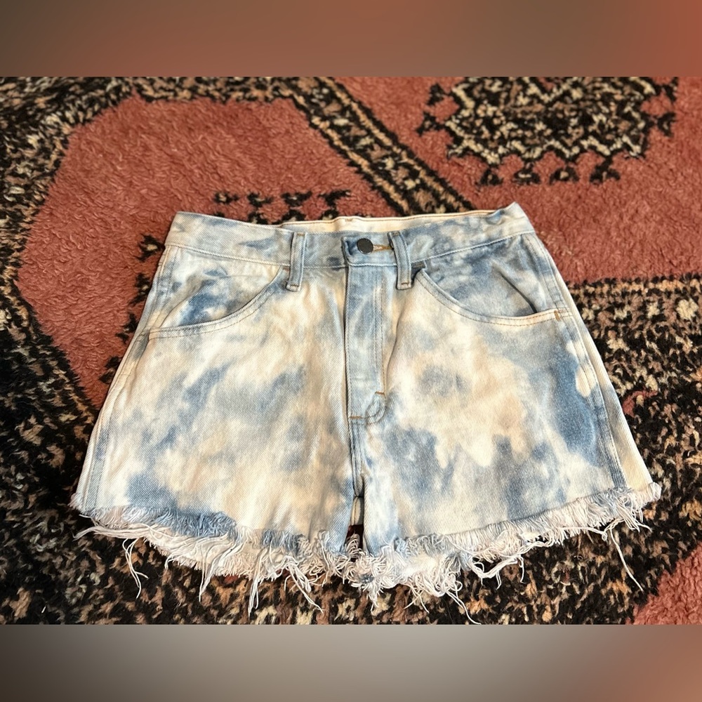 Rustler denim cutoff shorts
